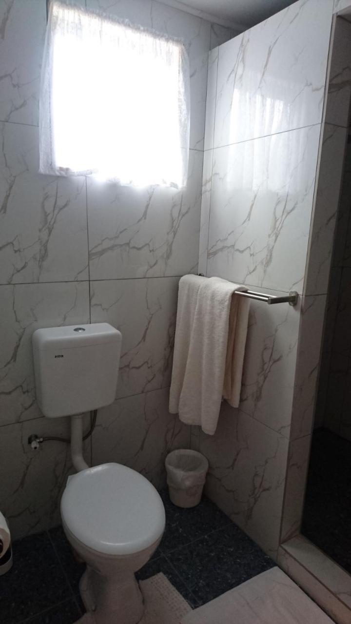 Rino'S Motel Arutanga Ngoại thất bức ảnh